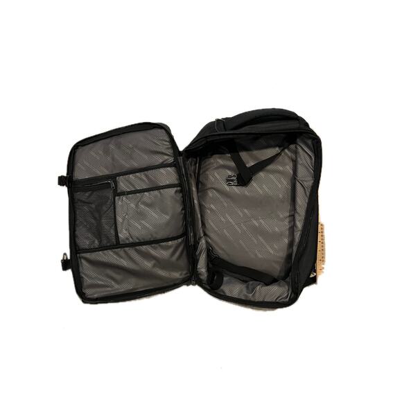 Samsonite Padded Clamshell Travel Backpack 20x20 - Picture 2 of 4